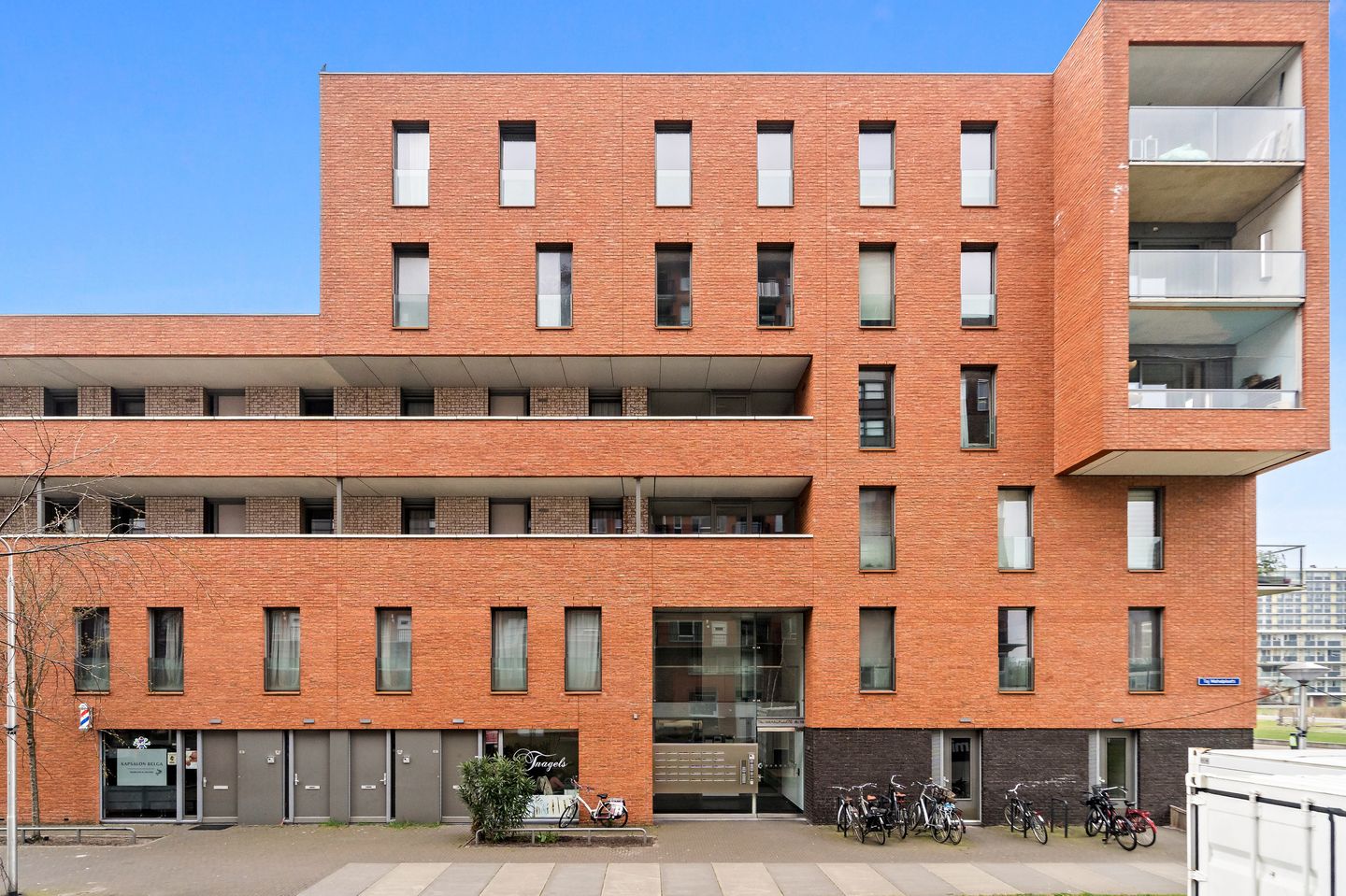 Foto 1 van Taj Mahalplaats 81