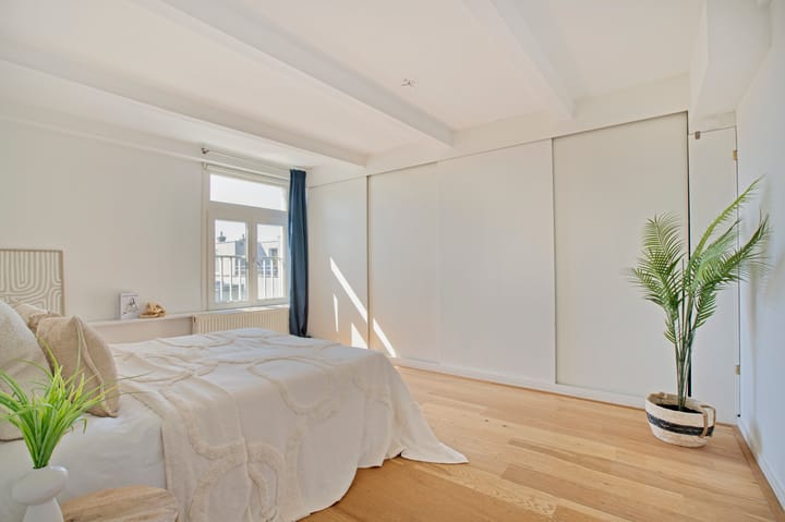 Foto 13 van Van Oldenbarneveldtplein 17-4