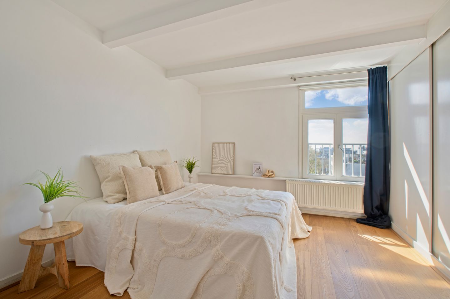 Foto 14 van Van Oldenbarneveldtplein 17-4