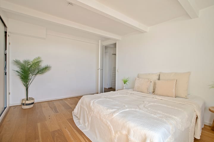 Foto 15 van Van Oldenbarneveldtplein 17-4