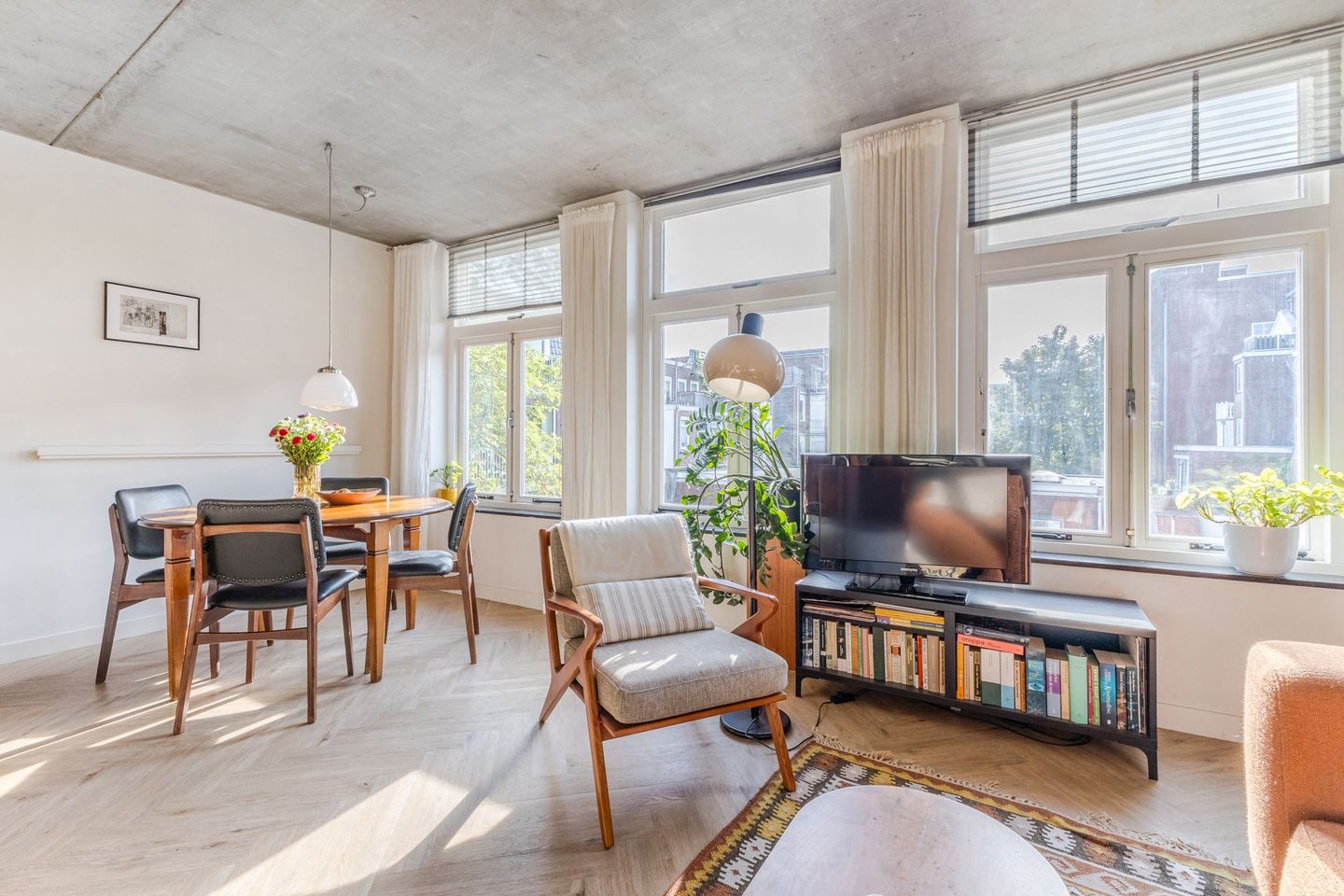 Foto 1 van Eerste Anjeliersdwarsstraat 12-B