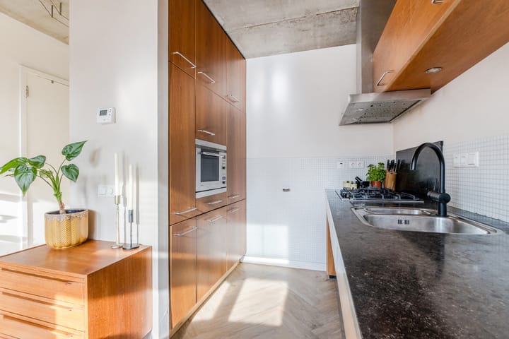 Foto 9 van Eerste Anjeliersdwarsstraat 12-B