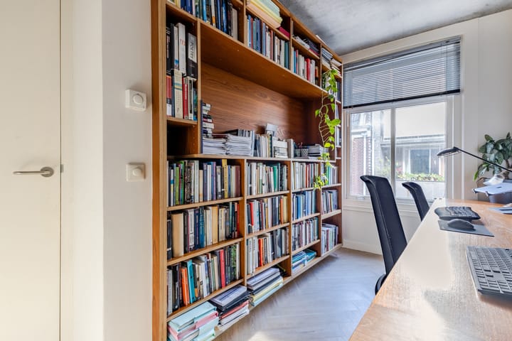 Foto 25 van Eerste Anjeliersdwarsstraat 12-B