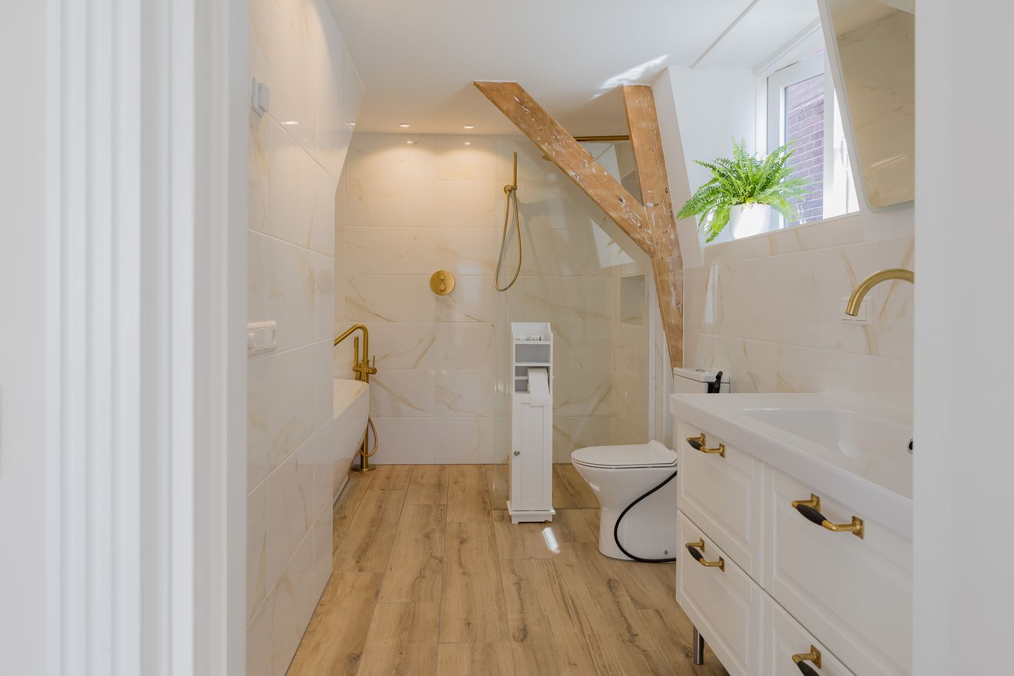 Foto 70 van Dr. Schuitstraat 27