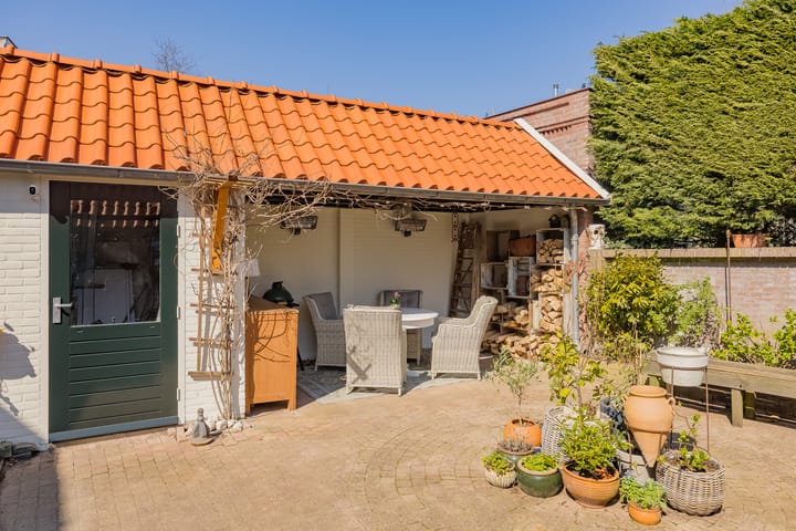 Foto 92 van Dr. Schuitstraat 27