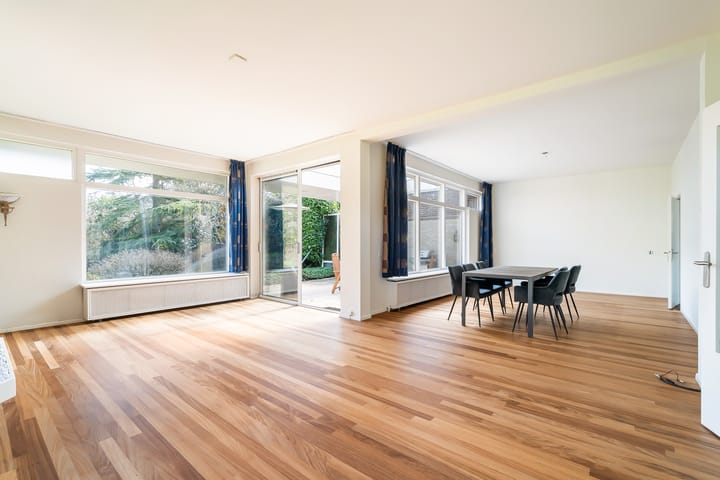 Photo 3 of Pieter Postlaan 10