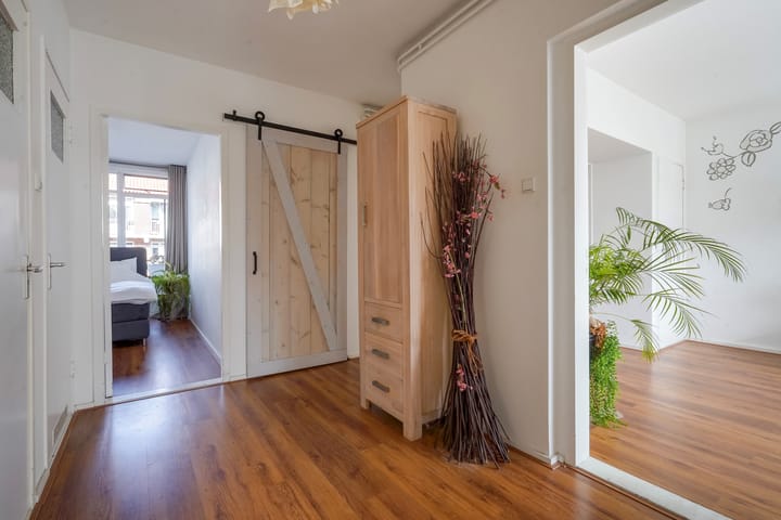 Foto 16 van Veenendaalkade 379