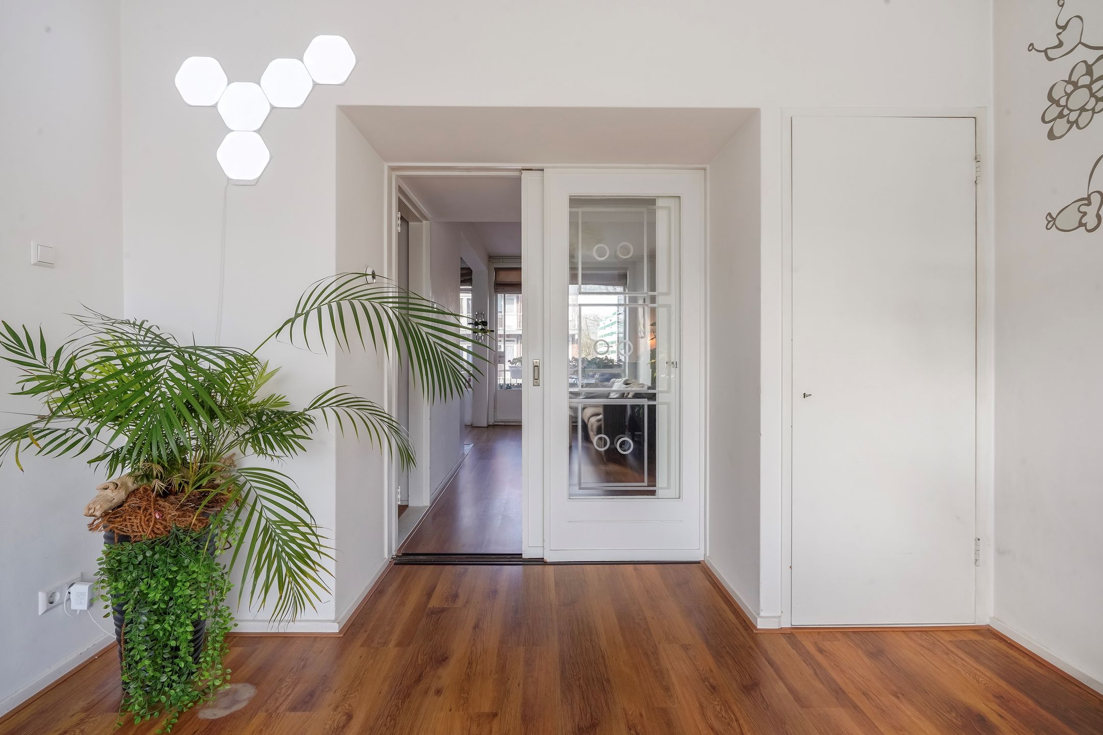 Foto 21 van Veenendaalkade 379