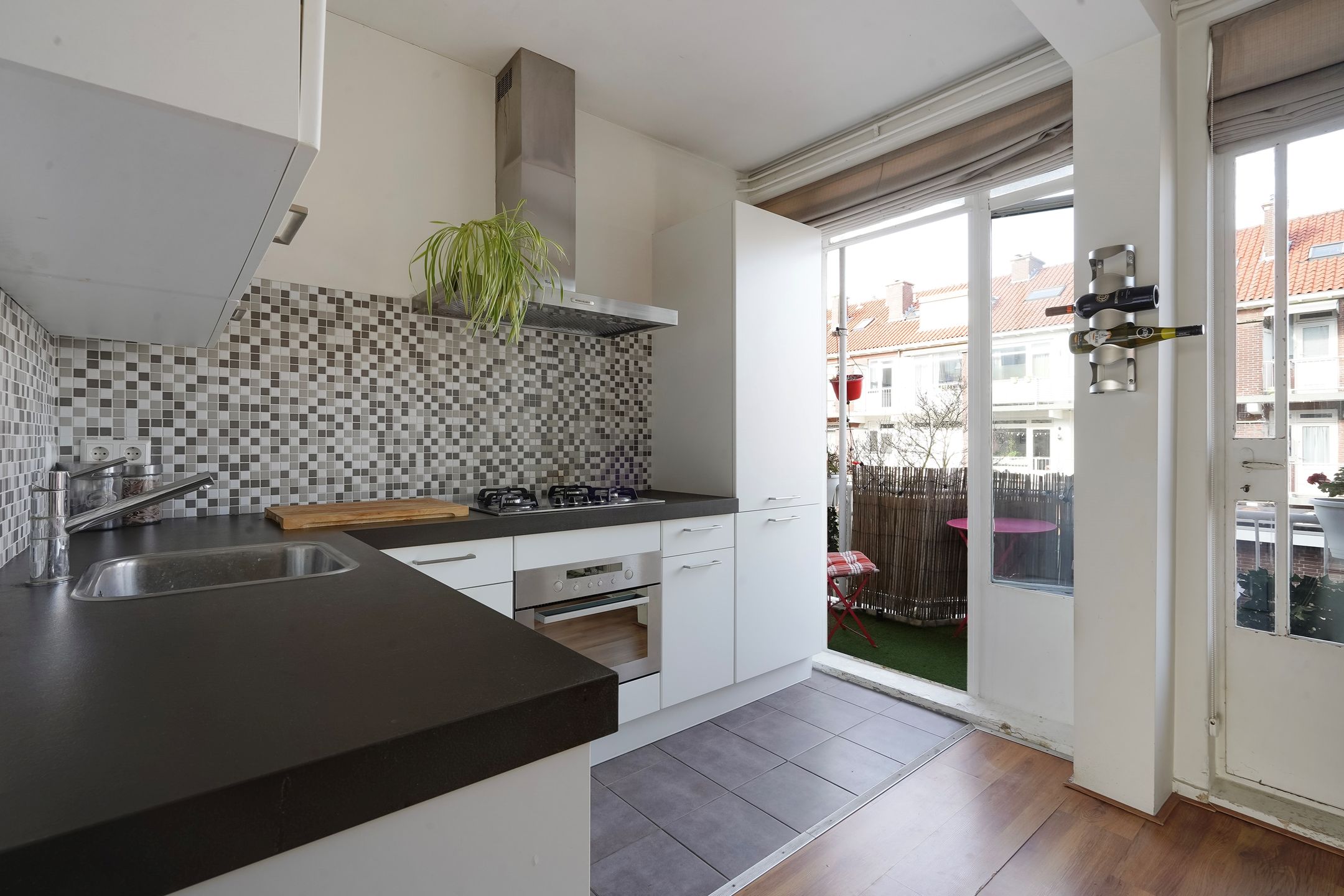 Foto 27 van Veenendaalkade 379