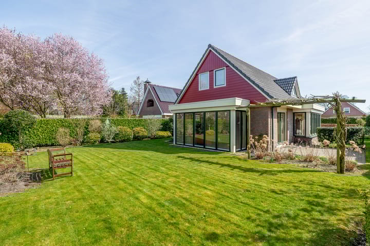 Foto 13 van Kompas 7