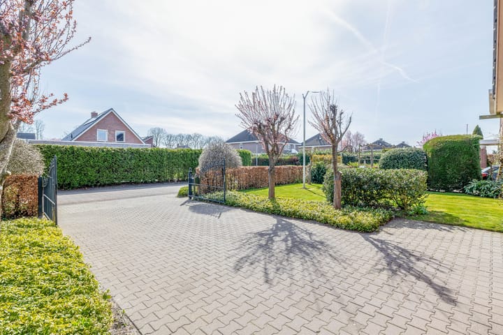 Foto 14 van Kompas 7