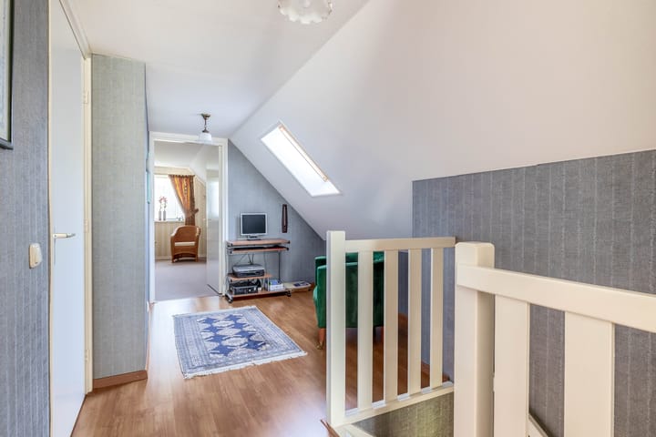 Foto 32 van Kompas 7