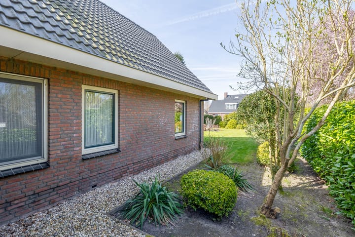 Foto 46 van Kompas 7