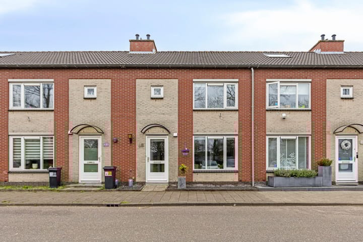 Foto 6 van Hannie Schaftstraat 98