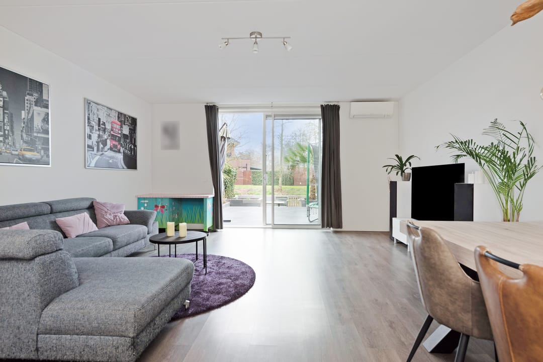 Foto 11 van Straat van Messina 75