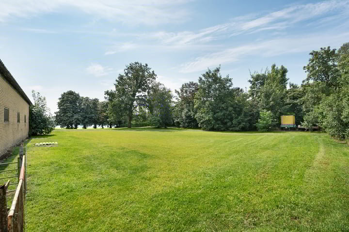 Photo 16 of Verlengde Broekdijk 21