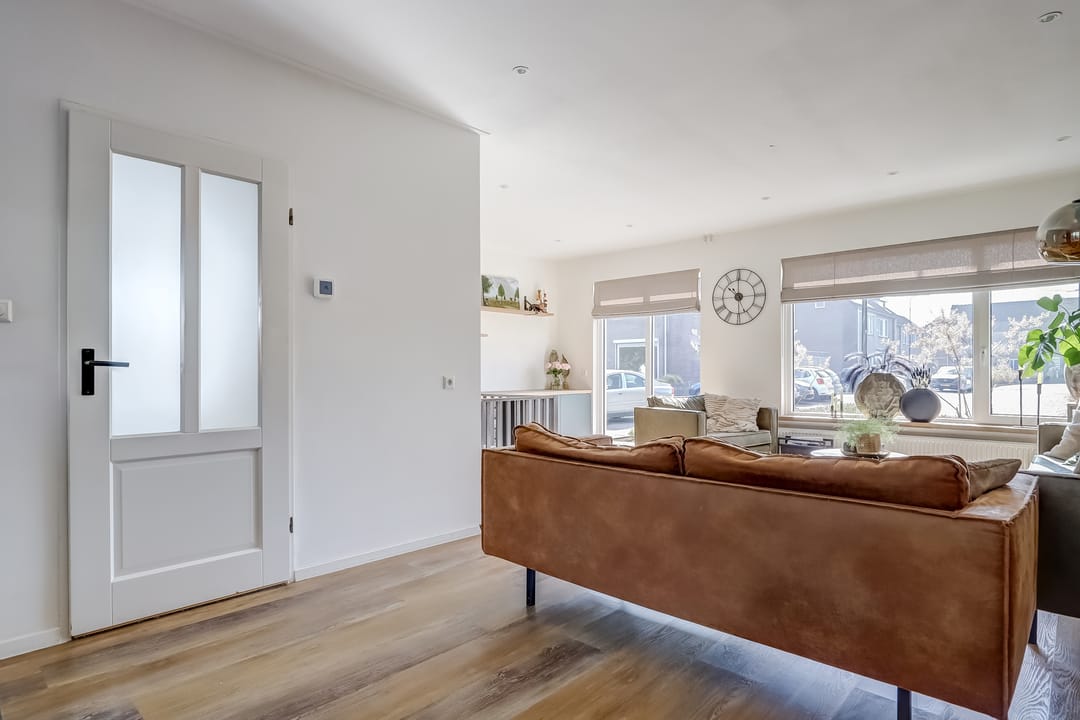 Photo 7 of Esdoornstraat 19