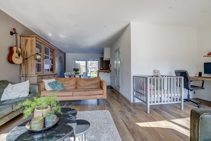 Foto 9 van Esdoornstraat 19