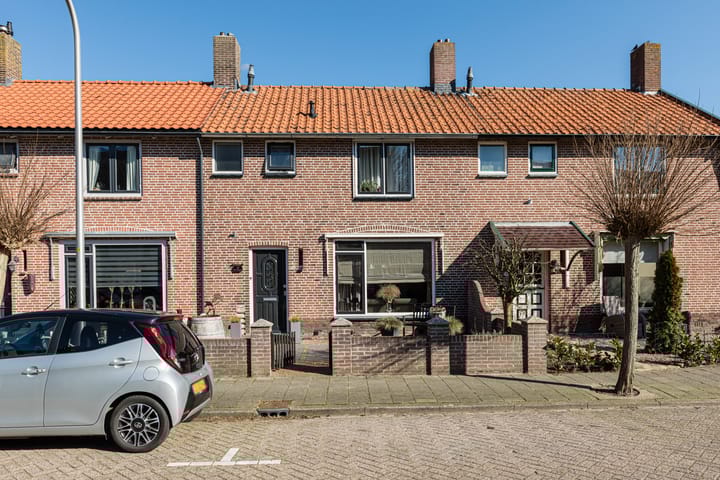 Foto 1 van Marinus Poststraat 52