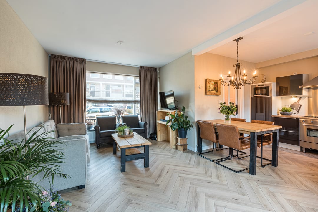 Photo 2 of Marinus Poststraat 52