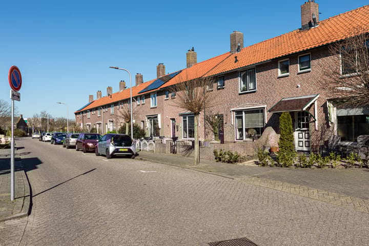 Foto 34 van Marinus Poststraat 52