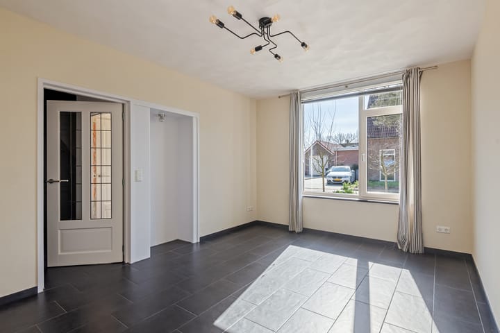 Foto 9 van Julianalaan 29