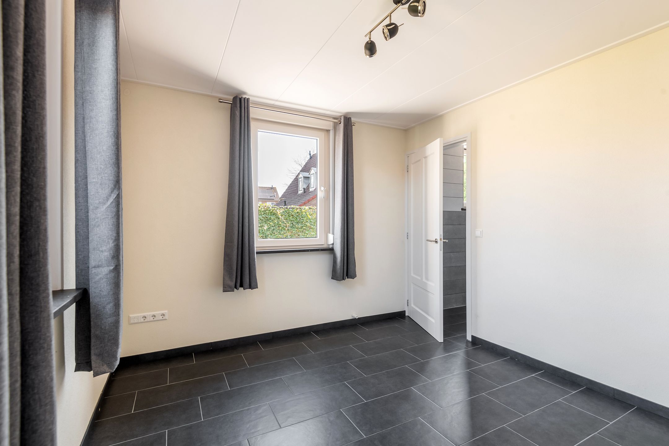 Foto 18 van Julianalaan 29