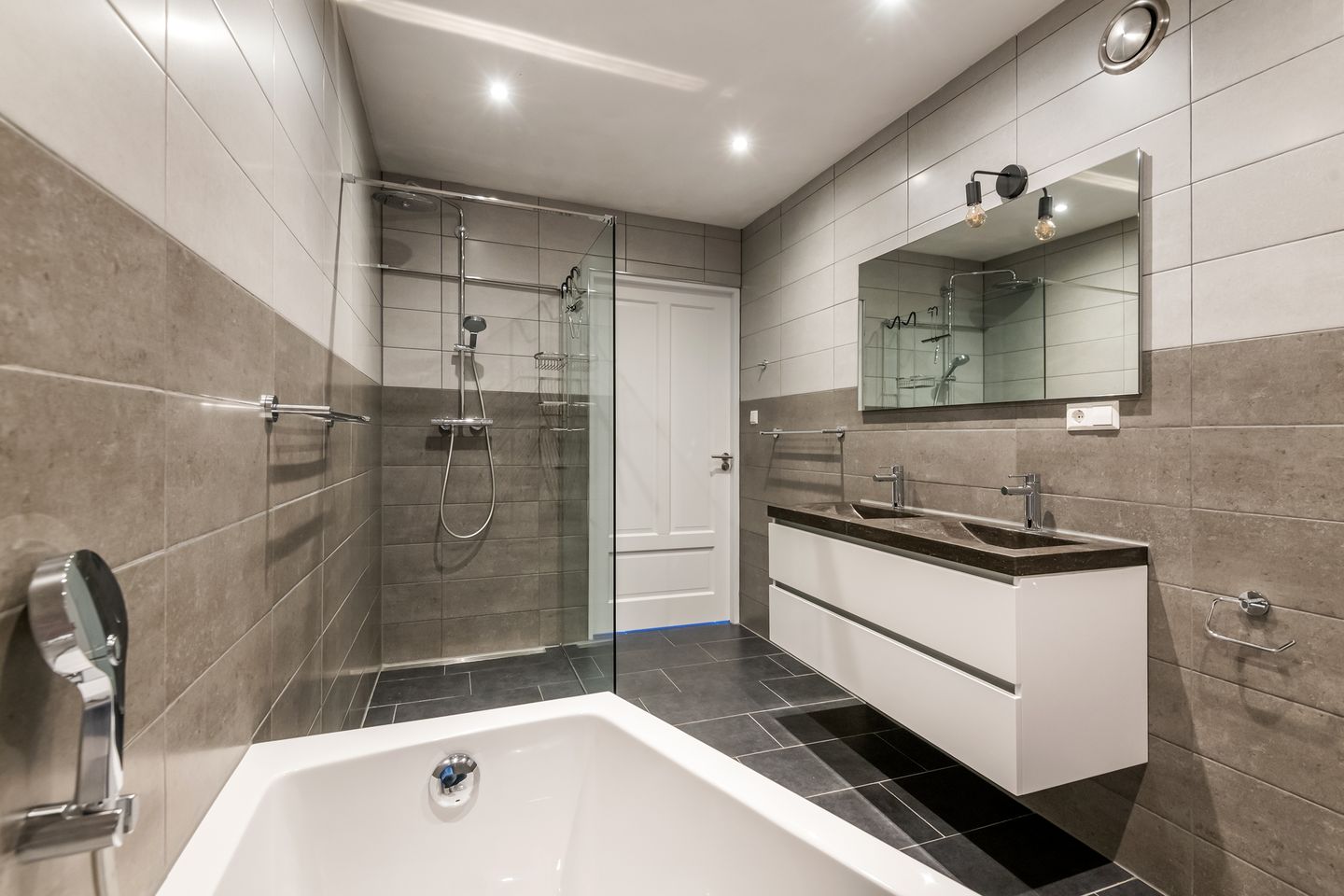 Foto 19 van Julianalaan 29