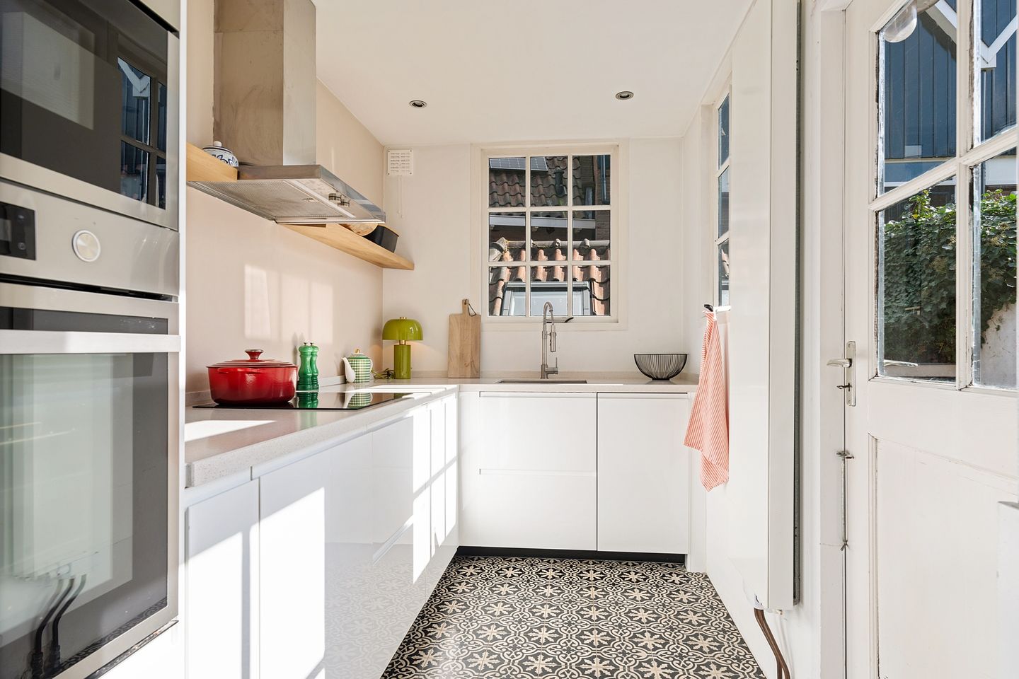 Photo 14 of Noordeinde 116