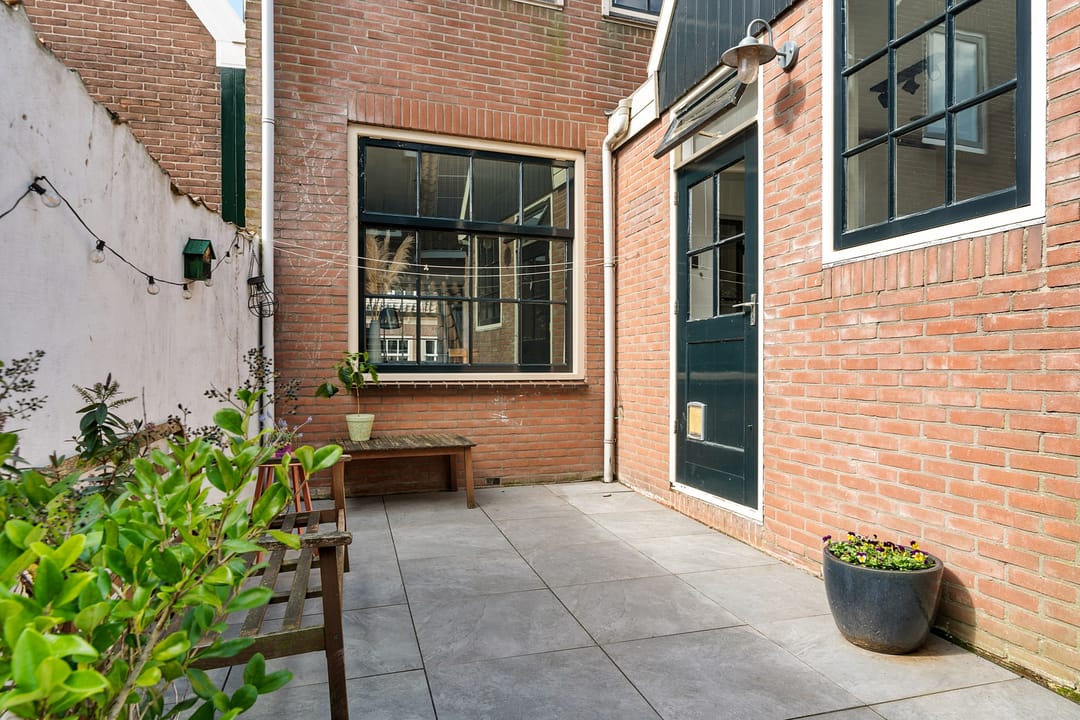 Photo 17 of Noordeinde 116