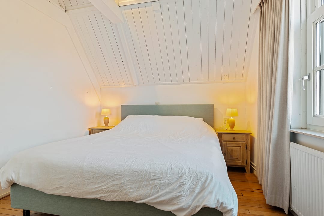 Photo 23 of Noordeinde 116