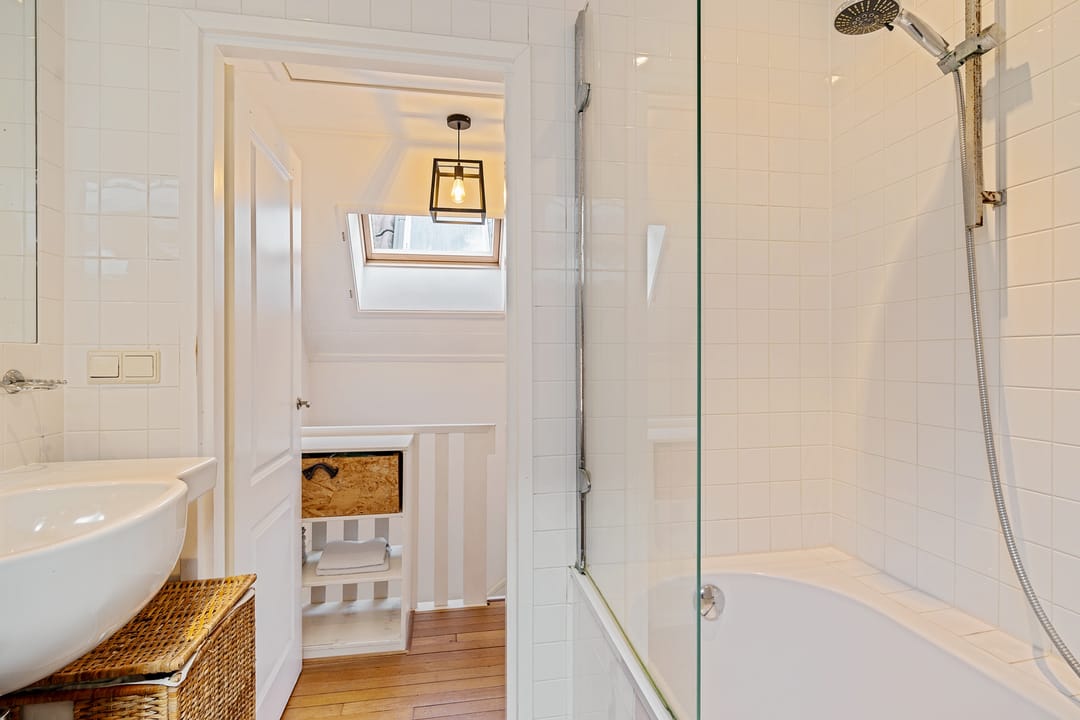 Photo 26 of Noordeinde 116