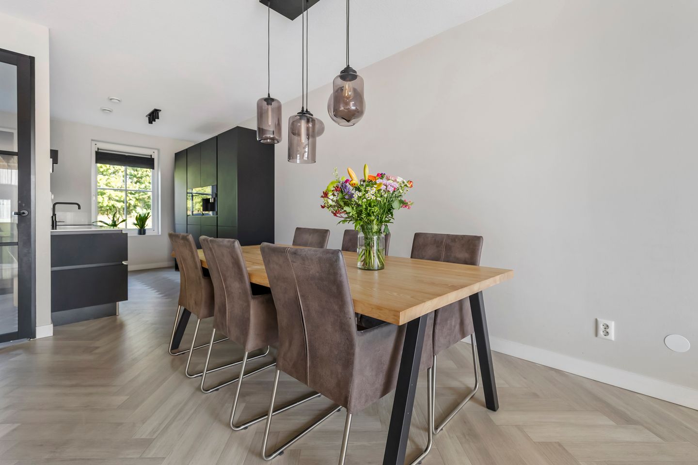 Photo 5 of Klaproos 137