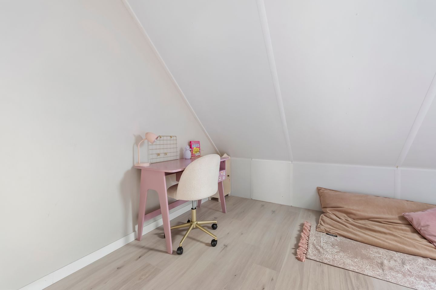 Photo 29 of Klaproos 137