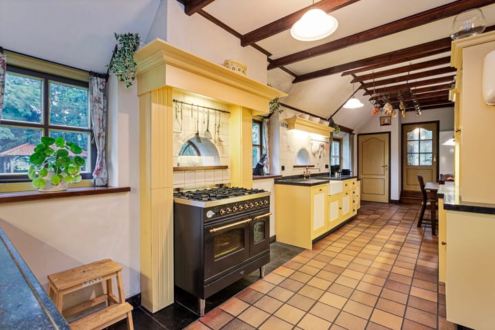 Foto 21 van Voorsterweg 167