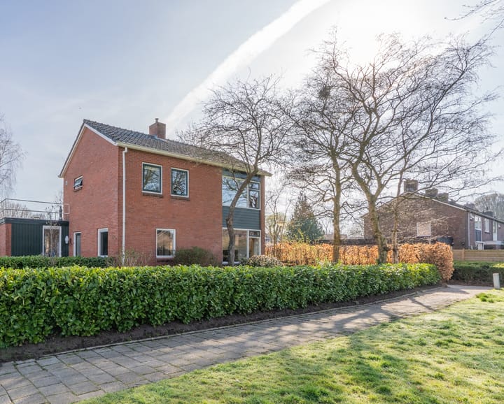 Foto 1 van Schweitzerstraat 2