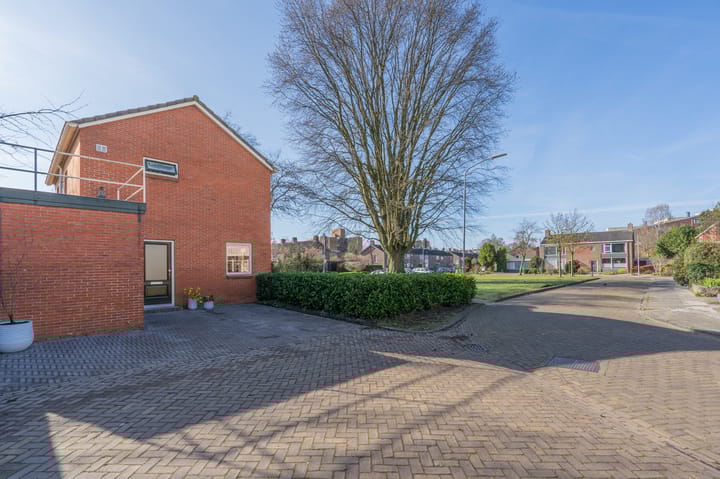 Foto 9 van Schweitzerstraat 2