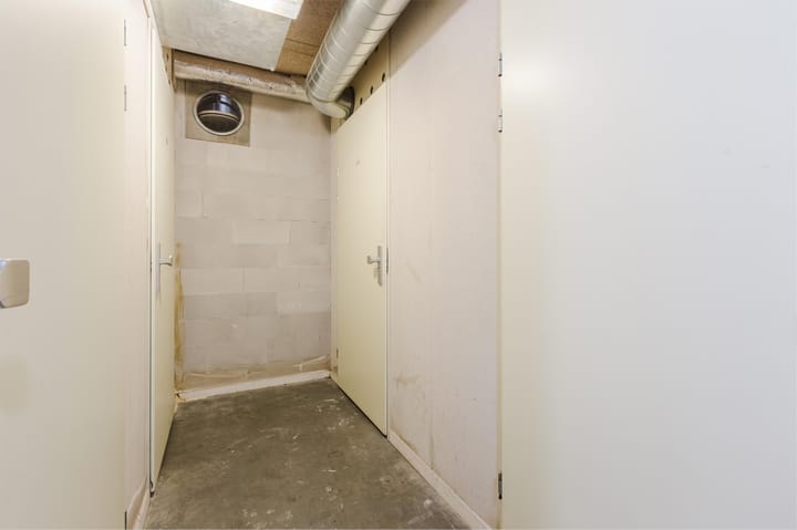 Foto 42 van Wolbrantskerkweg 66-A