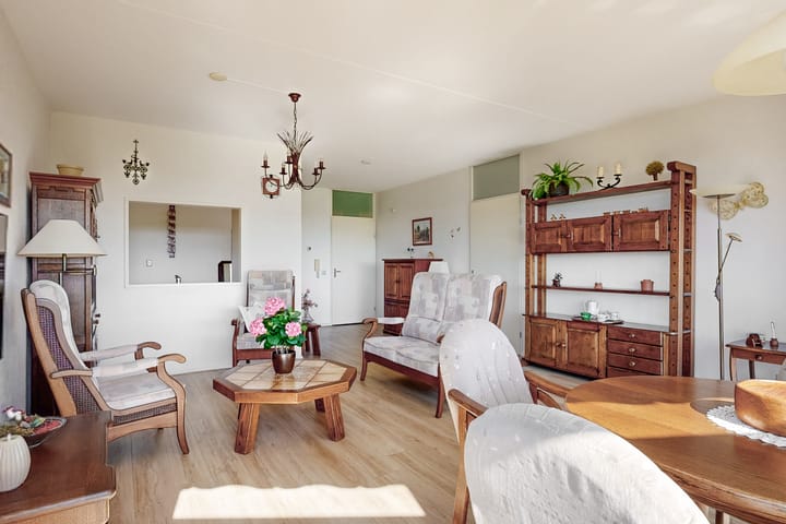 Photo 14 of Langemeetstraat 60