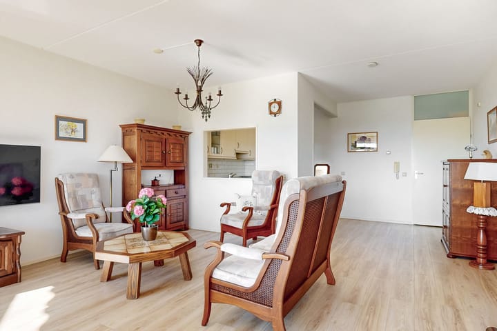 Photo 17 of Langemeetstraat 60