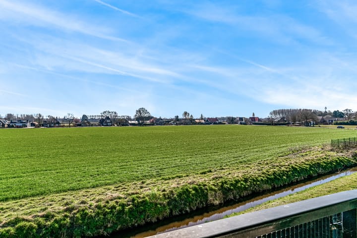 Photo 32 of Langemeetstraat 60