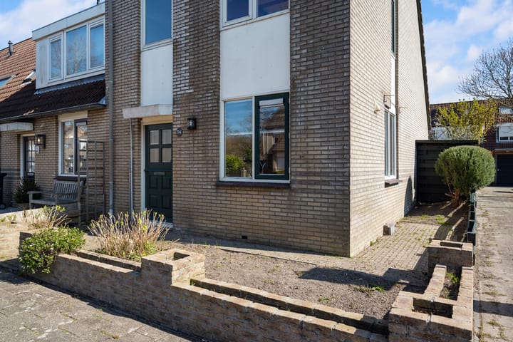 Foto 27 van Albert Schweitzerlaan 74