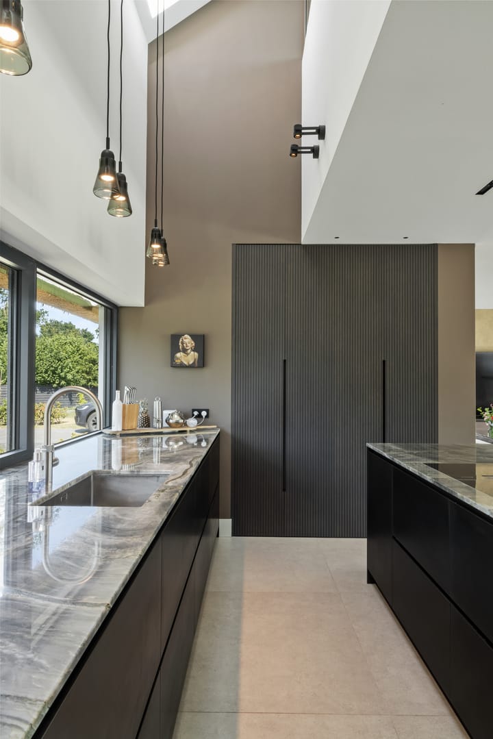 Foto 16 van Middelweg 83-B