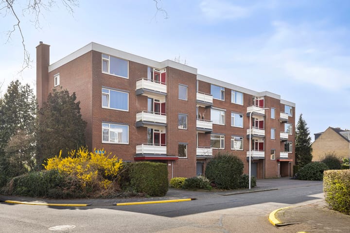 Foto 2 van Carry van Bruggenstraat 38