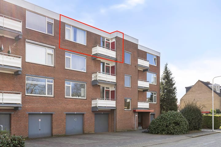 Foto 3 van Carry van Bruggenstraat 38