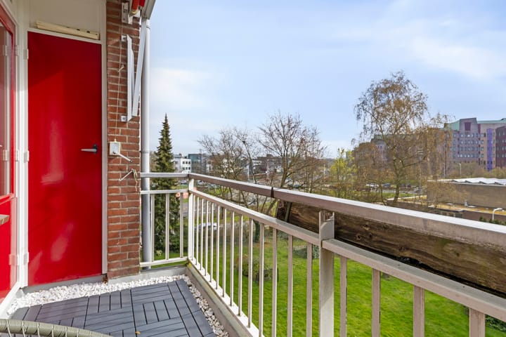 Foto 16 van Carry van Bruggenstraat 38