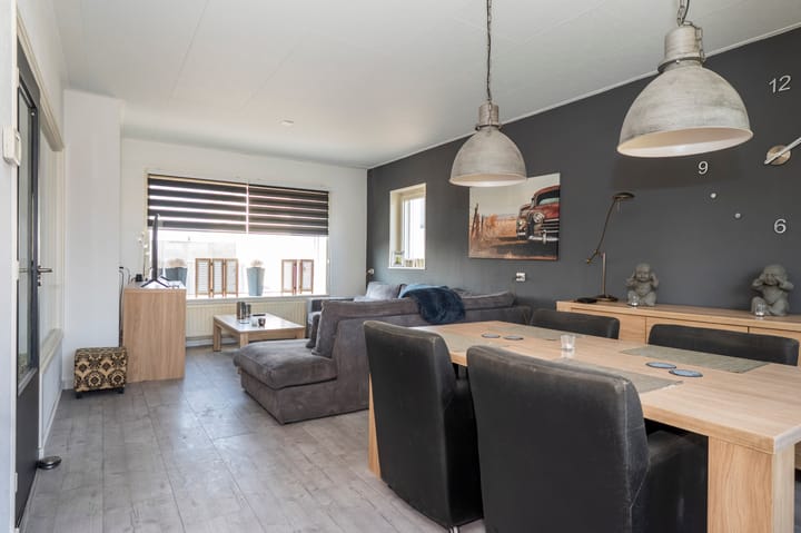 Foto 12 van Dijk 23-A