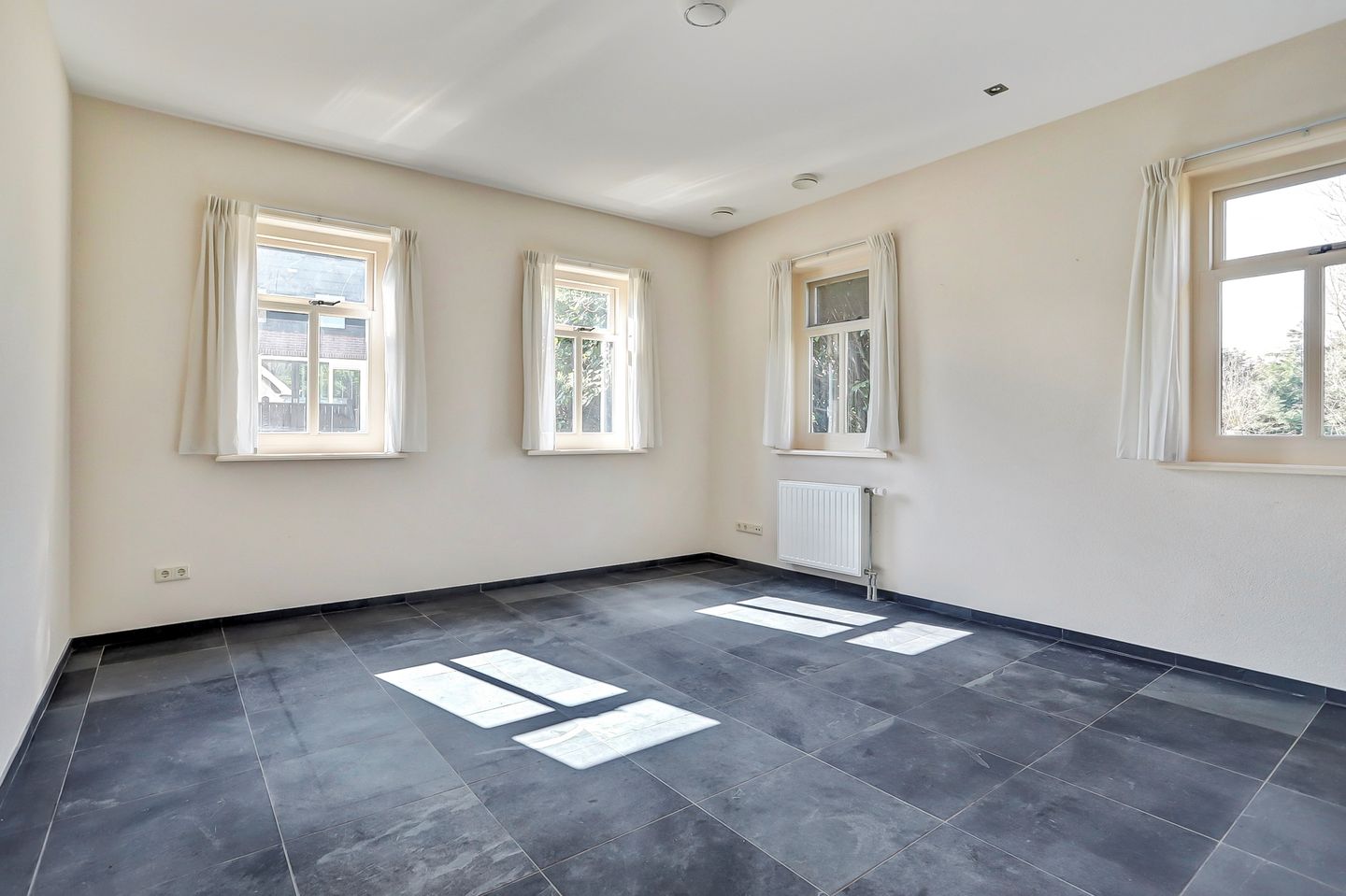 Foto 14 van Schuwacht 324-A