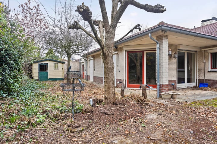 Foto 5 van Overhage 6