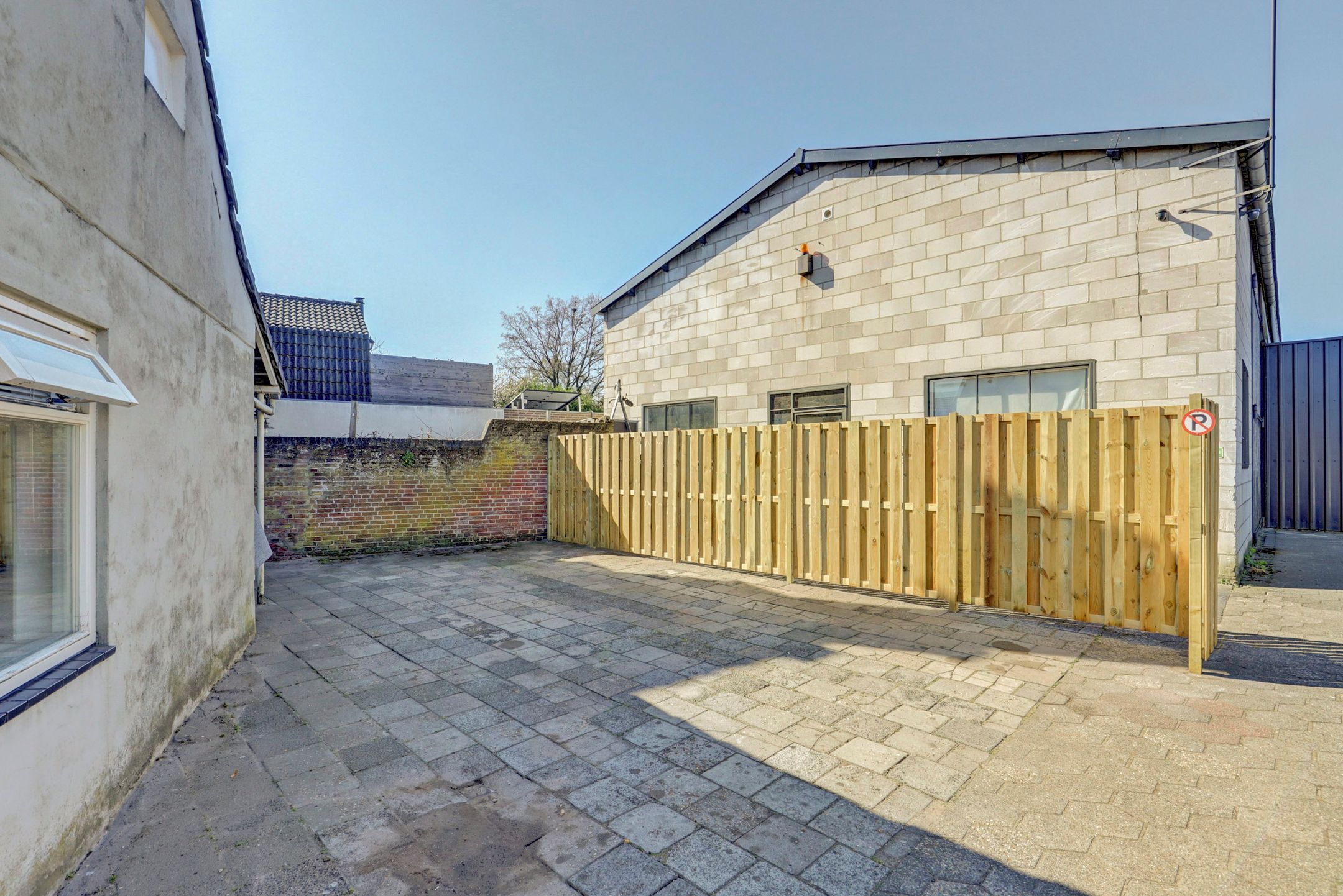 Photo 6 of Hoofdstraat 135